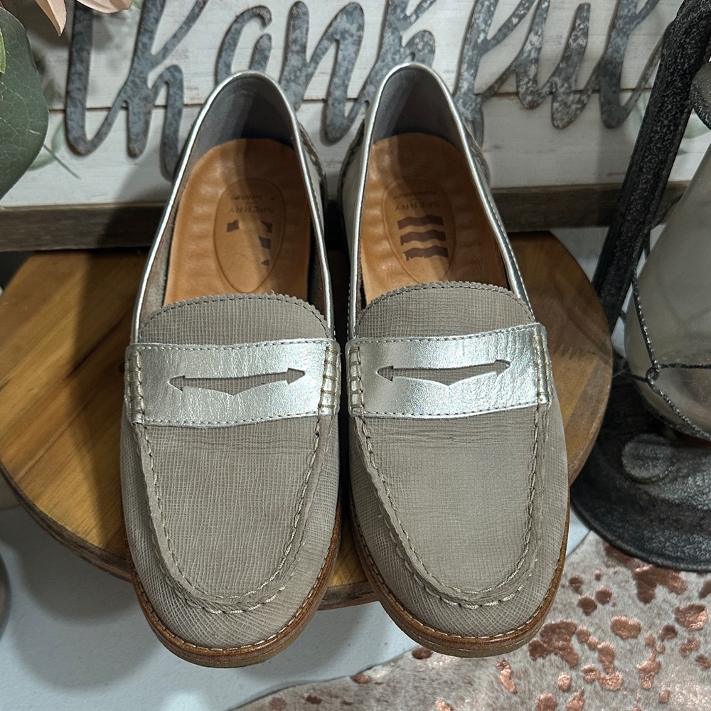 Sperry Women's Loafers in Gray and Silver